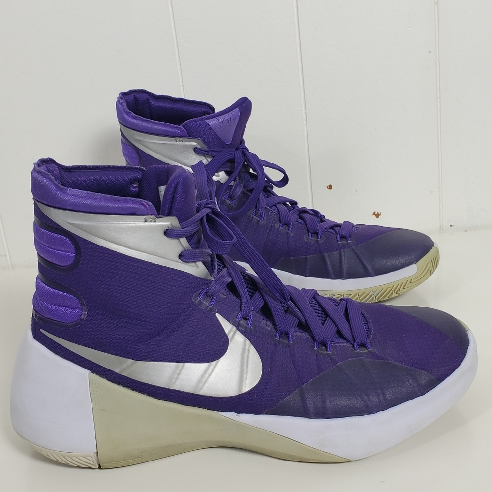 Nike high top sneakers size 7.5